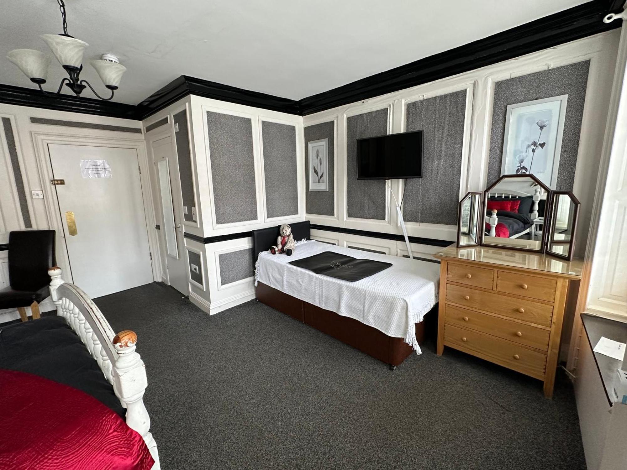 The Barrington Guesthouse Hotel Scarborough Ngoại thất bức ảnh